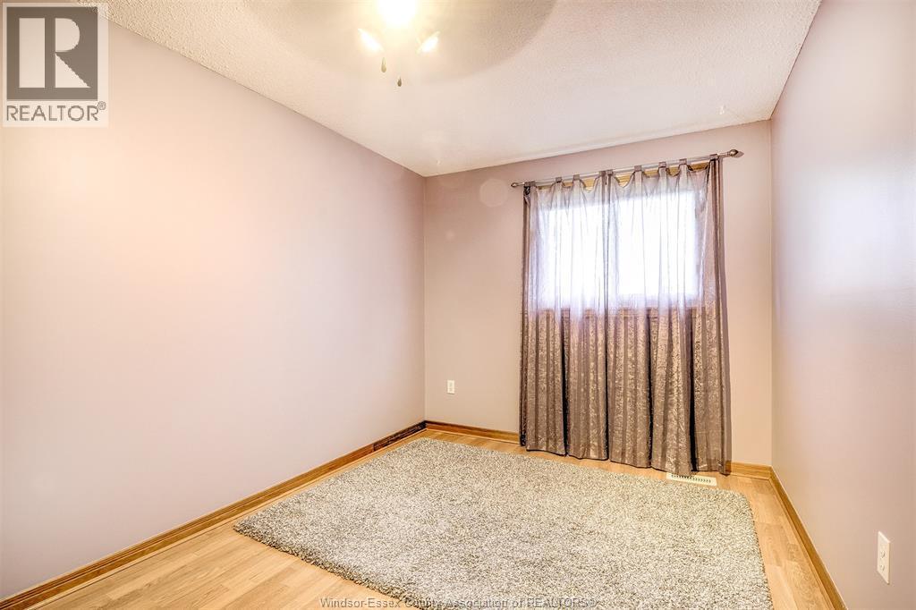 9445-9447 Alten Drive, Windsor, ON - Indoor Photo Showing Other Room