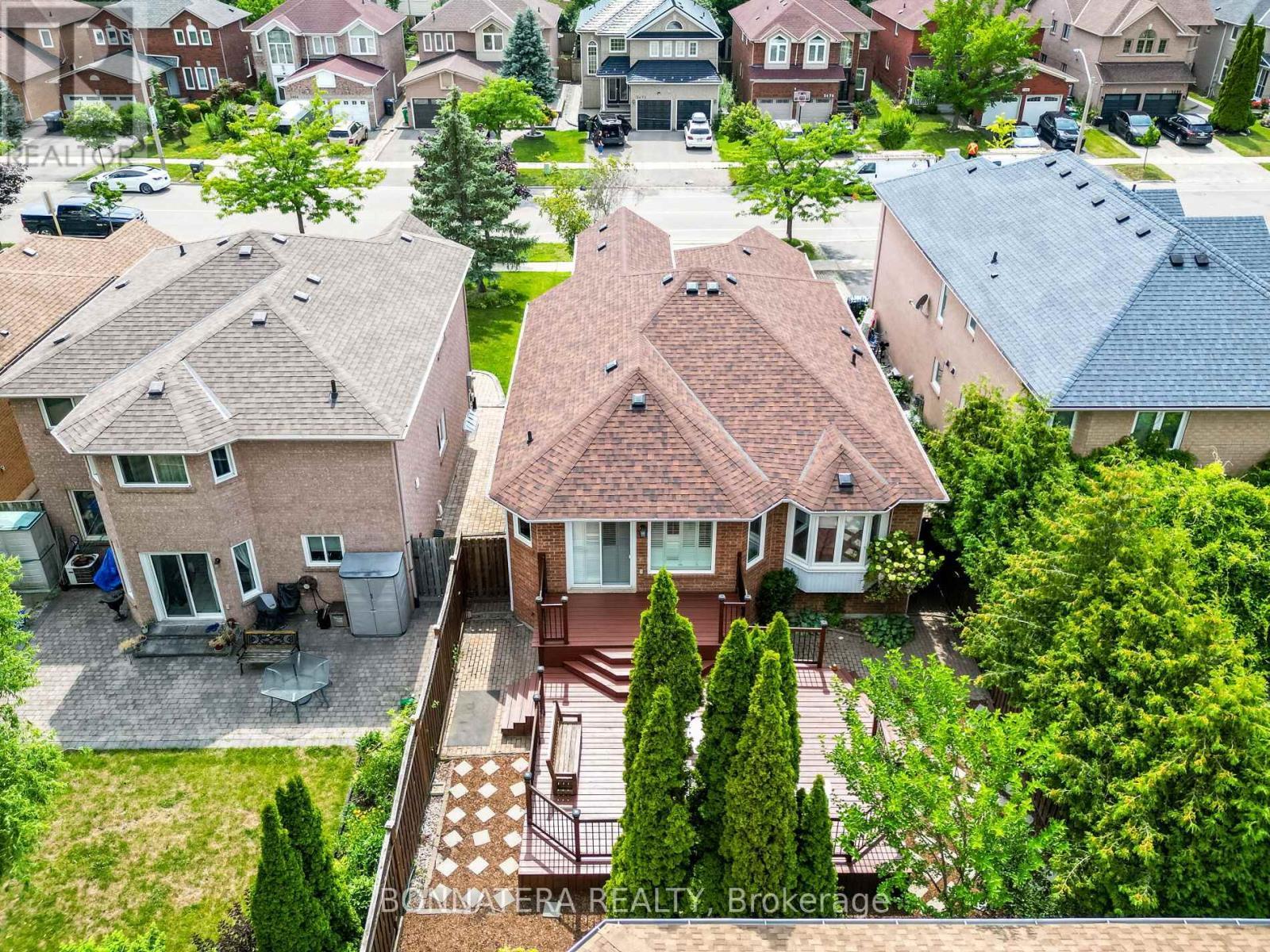 5471 Whitehorn Avenue, Mississauga, ON - Outdoor