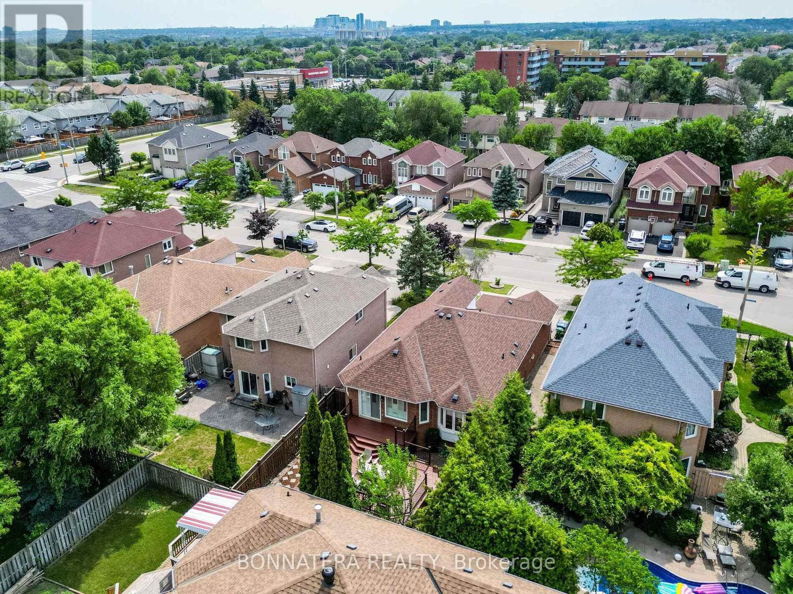 5471 Whitehorn Avenue, Mississauga, ON - Outdoor With View