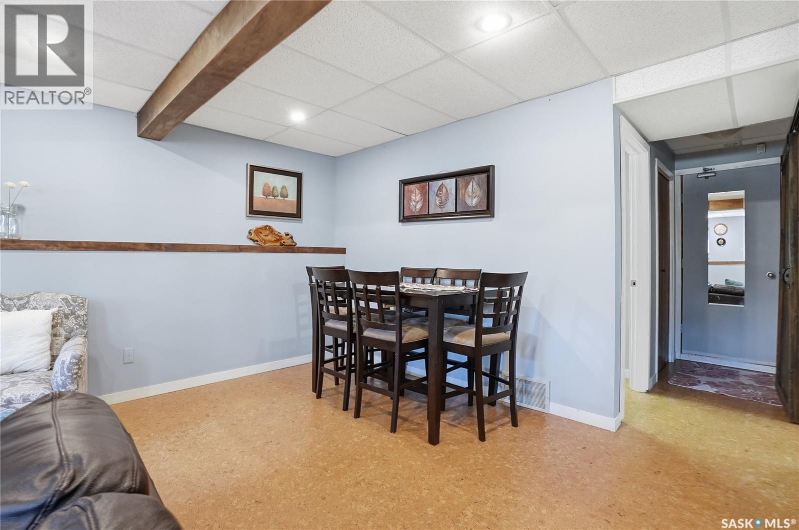 606 Hogg Crescent, Saskatoon, SK - Indoor