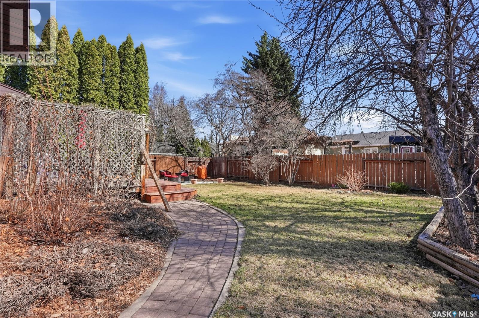 606 Hogg Crescent, Saskatoon, SK - Outdoor