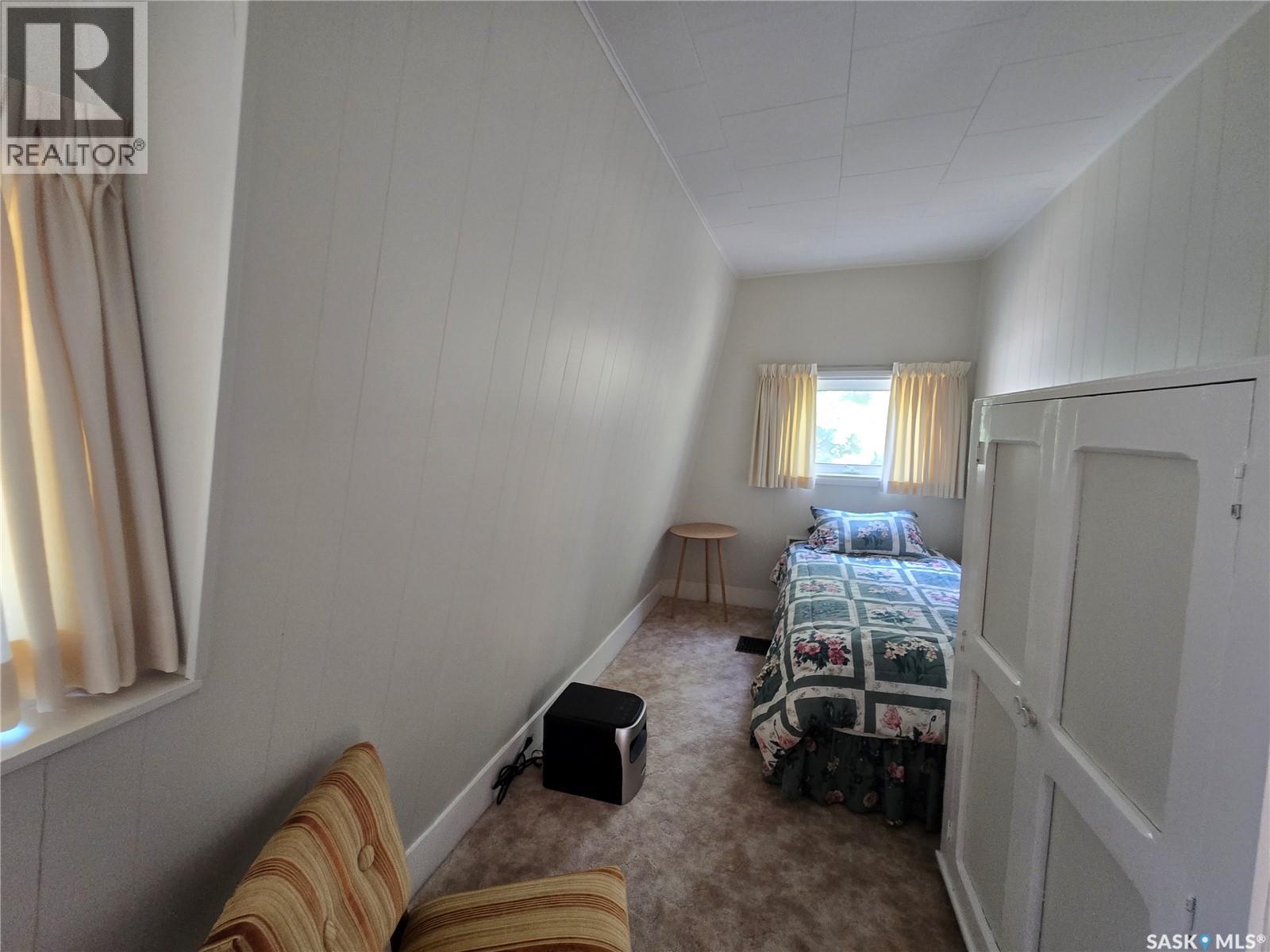 706 Main Street, Kipling, SK - Indoor