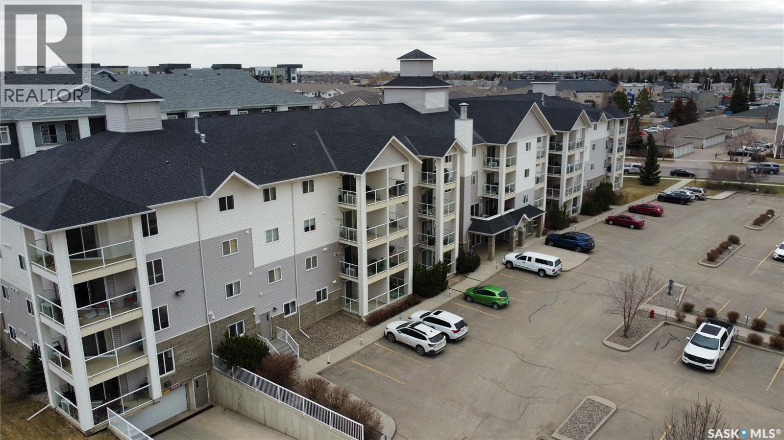 204 303 Lowe Road, Saskatoon, SK - Outdoor