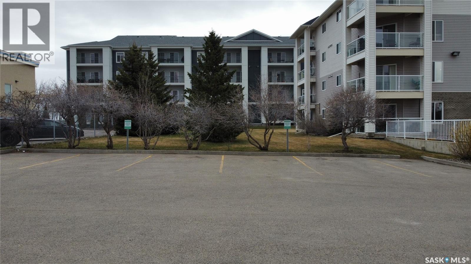 204 303 Lowe Road, Saskatoon, SK - Outdoor With Balcony With Facade