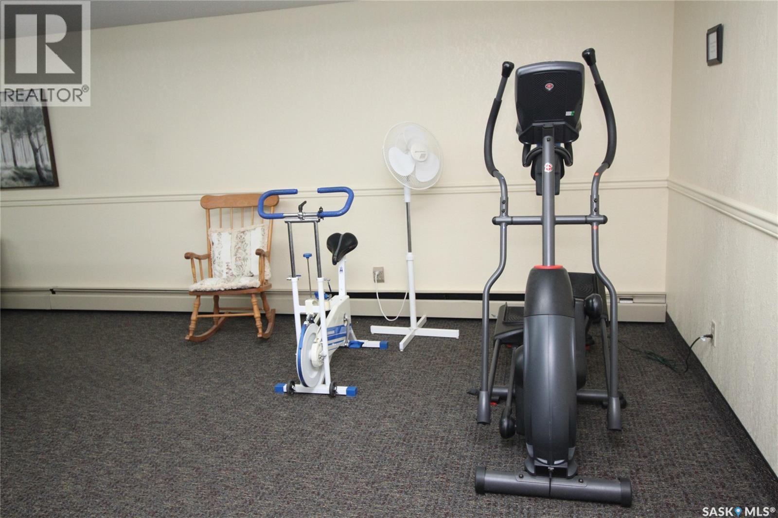 104 2013 Arlington Avenue, Saskatoon, SK - Indoor Photo Showing Gym Room