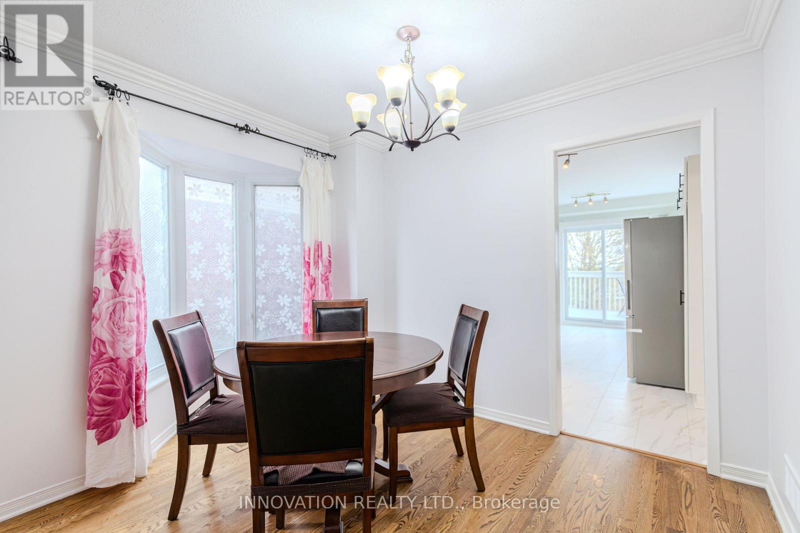 152 Mccurdy Drive E, Ottawa, ON - Indoor Photo Showing Dining Room
