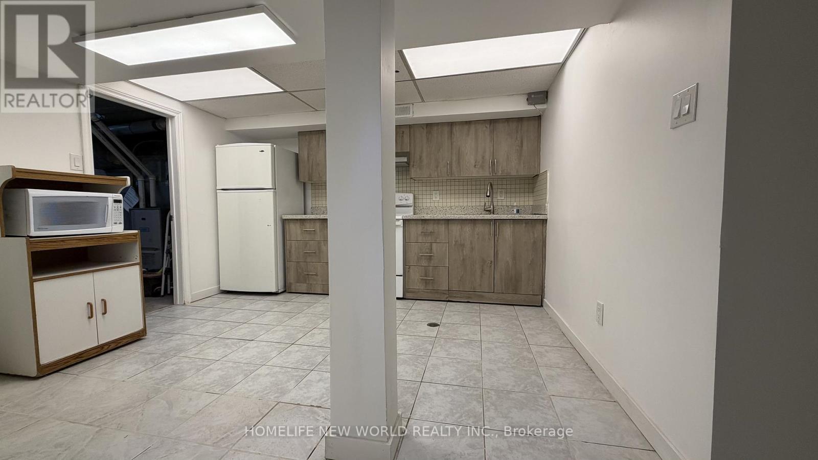 Lower Level - 135 Pineway Boulevard, Toronto, ON - Indoor