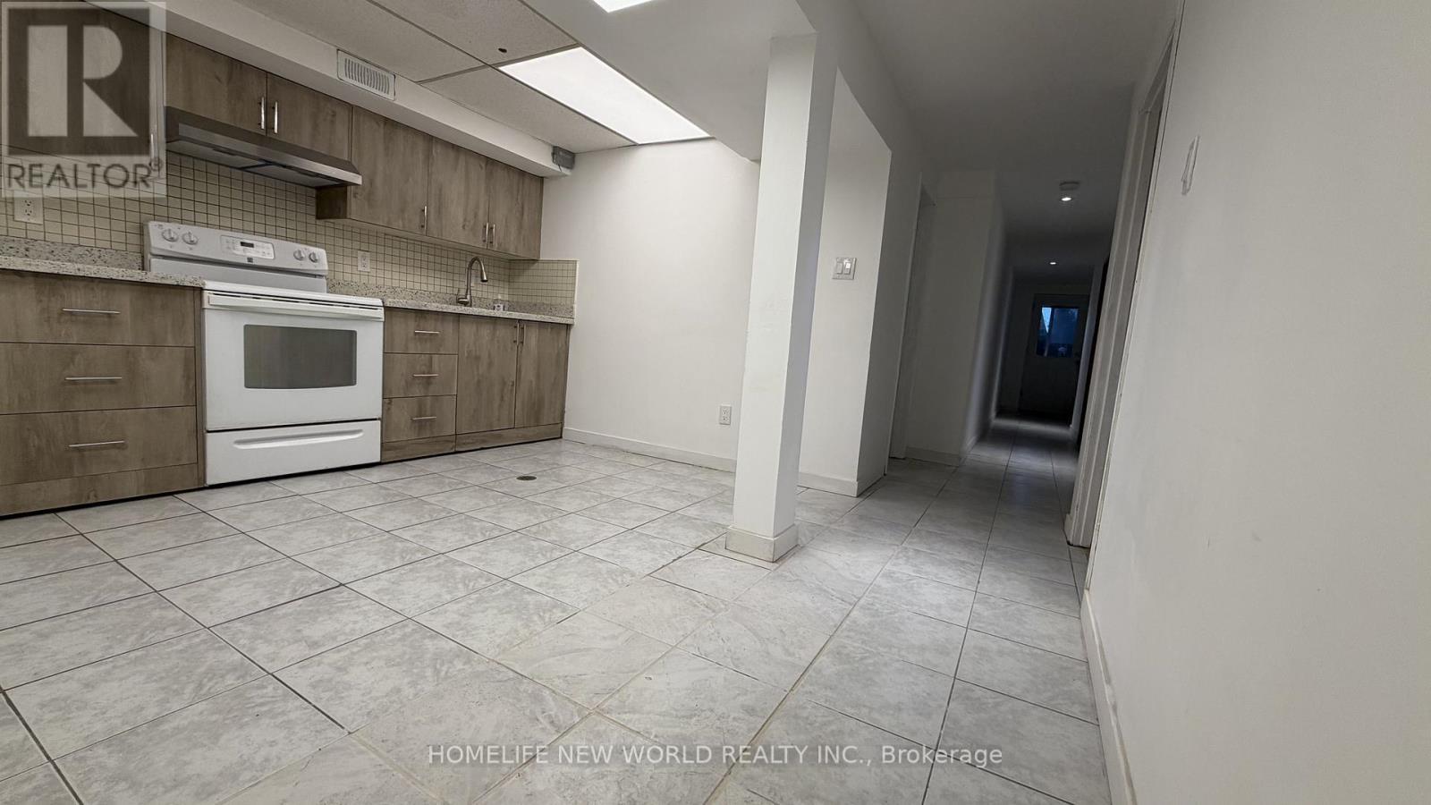 Lower Level - 135 Pineway Boulevard, Toronto, ON - Indoor Photo Showing Kitchen