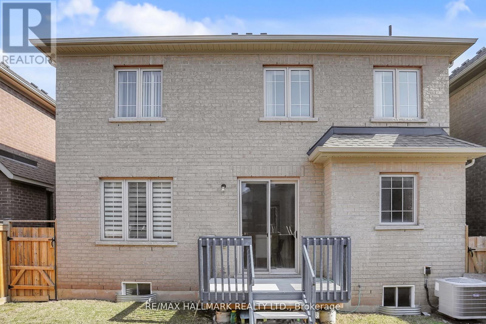 9 Lyle Way E, Brampton, ON - Outdoor With Exterior