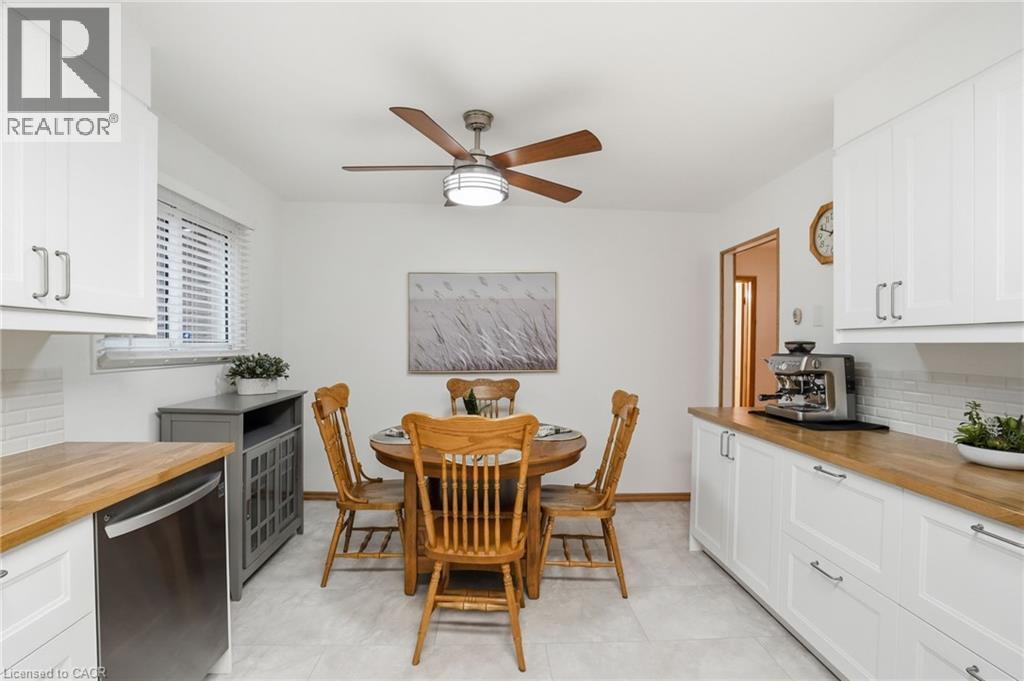 2127 Larabee Court, Burlington, ON - Indoor