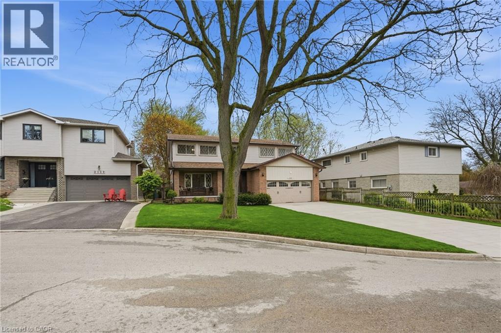 2127 Larabee Court, Burlington, ON - Outdoor With Facade