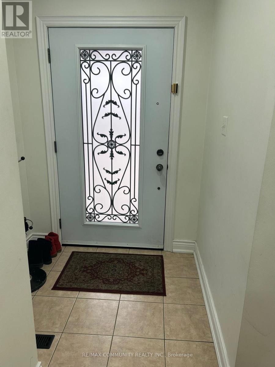 4332 Guildwood Way, Mississauga, ON - Indoor Photo Showing Other Room