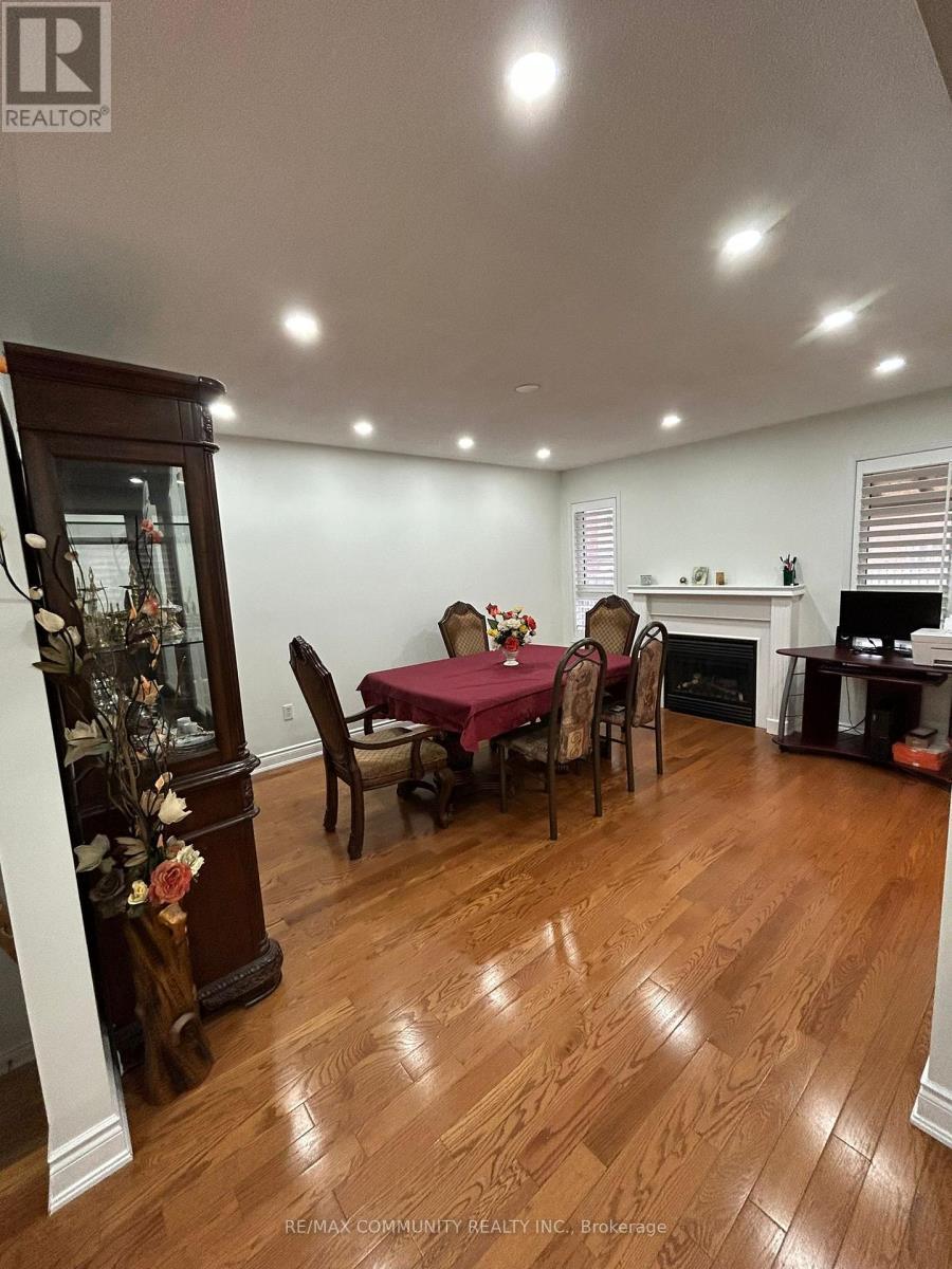 4332 Guildwood Way, Mississauga, ON - Indoor