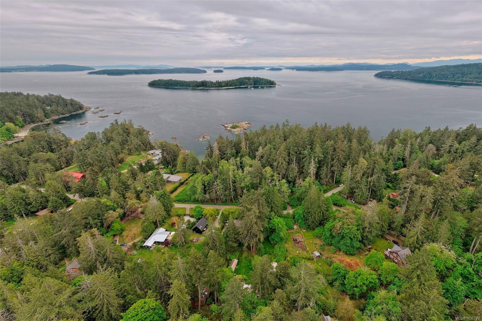 157 Menhinick Dr, Salt Spring, BC