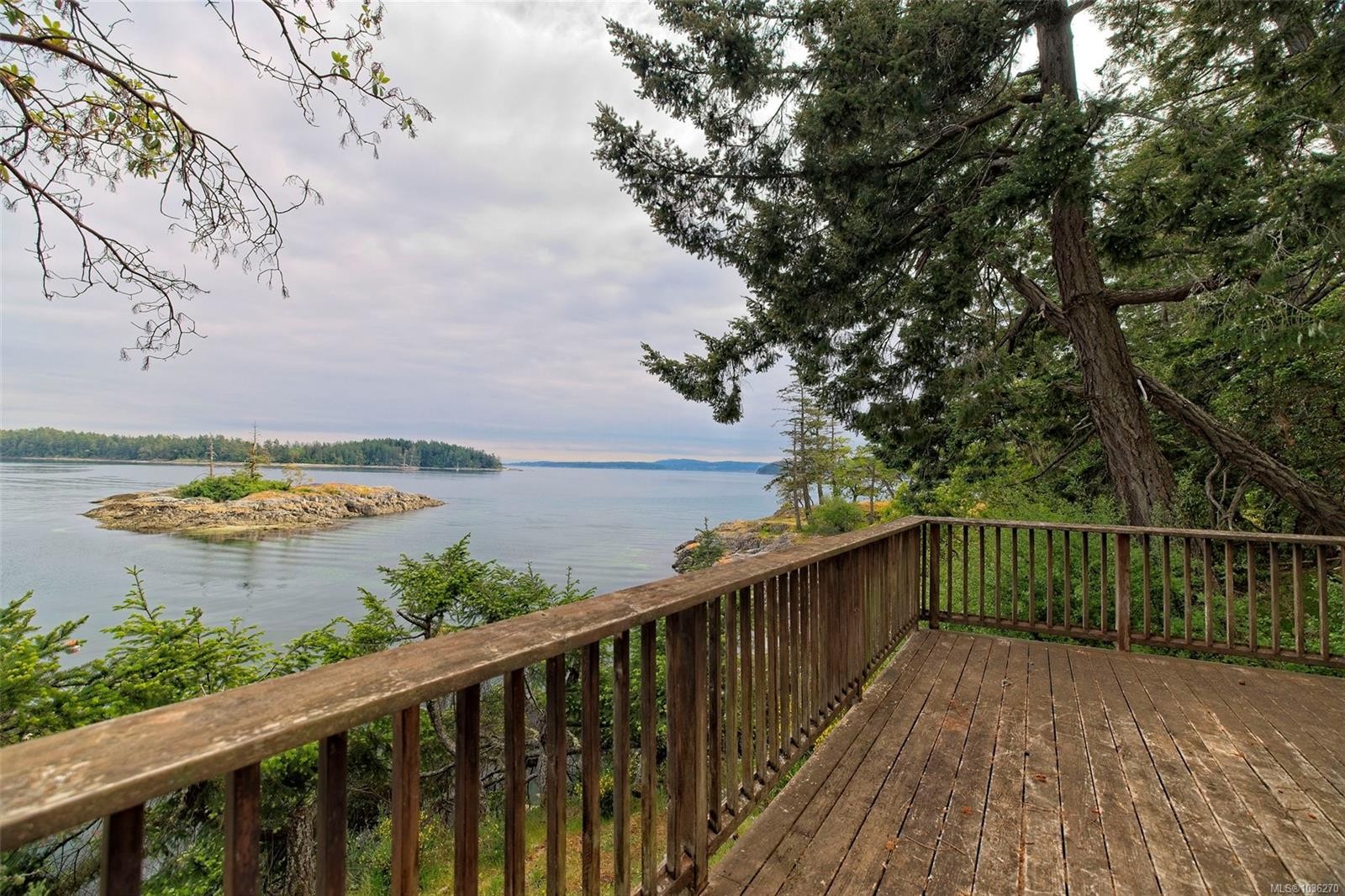 157 Menhinick Dr, Salt Spring, BC