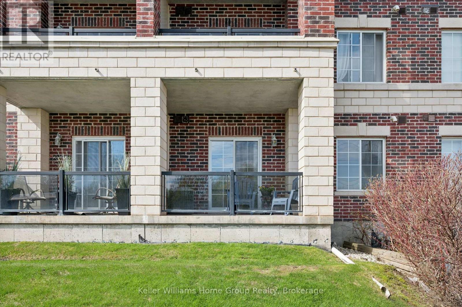 114 - 308 Watson Parkway N, Guelph (Grange Road), ON - Outdoor