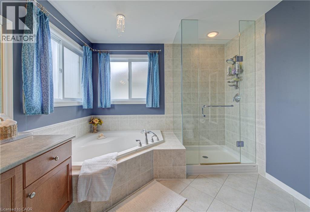 Ensuite - 699 Commonwealth Crescent, Kitchener, ON - Indoor Photo Showing Bathroom