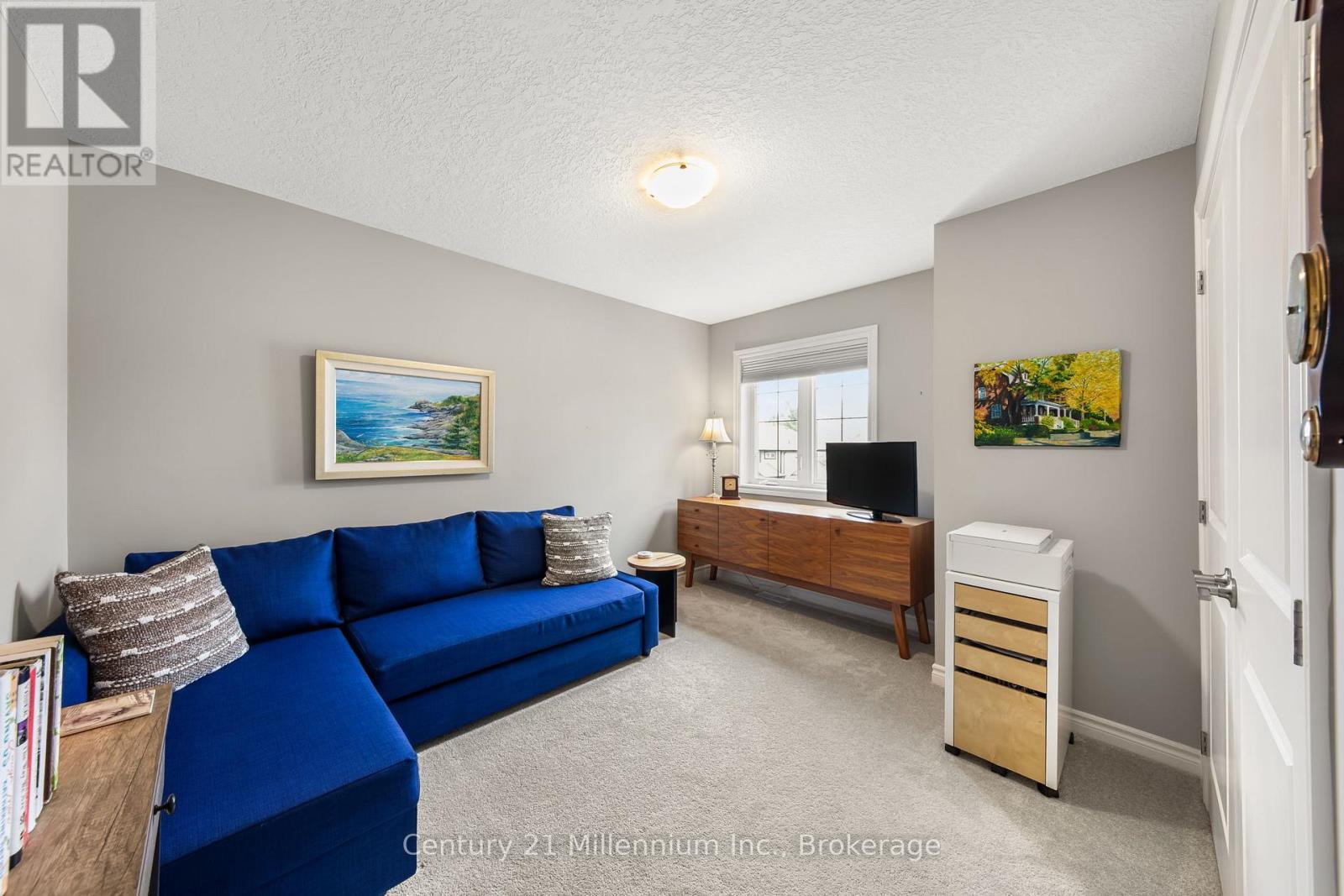 1010 Wright Drive, Midland, ON - Indoor Photo Showing Living Room