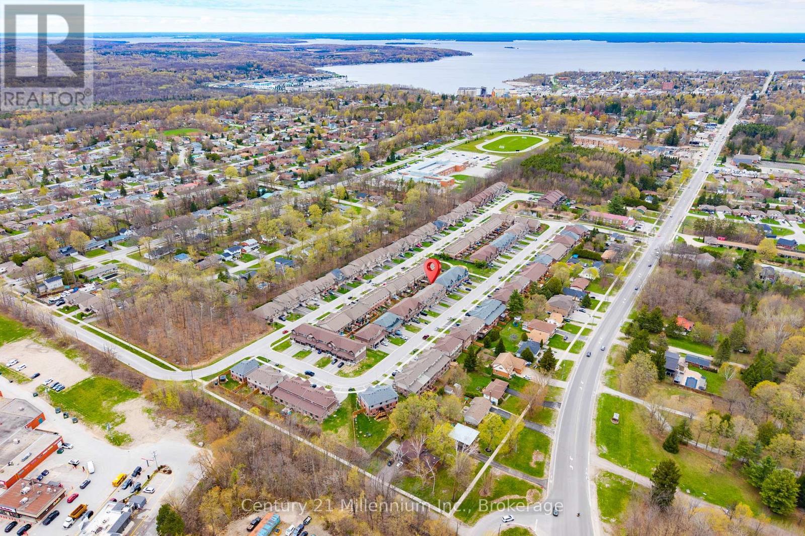 1010 Wright Drive, Midland, ON - Outdoor With View