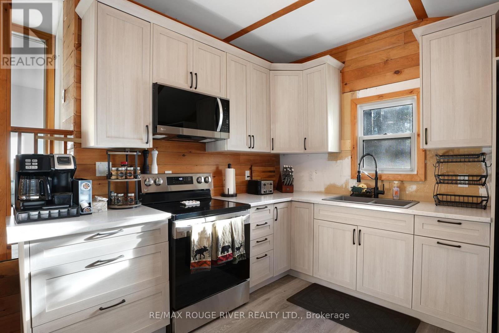 23 Egan Lane, Bancroft, ON - Indoor Photo Showing Kitchen