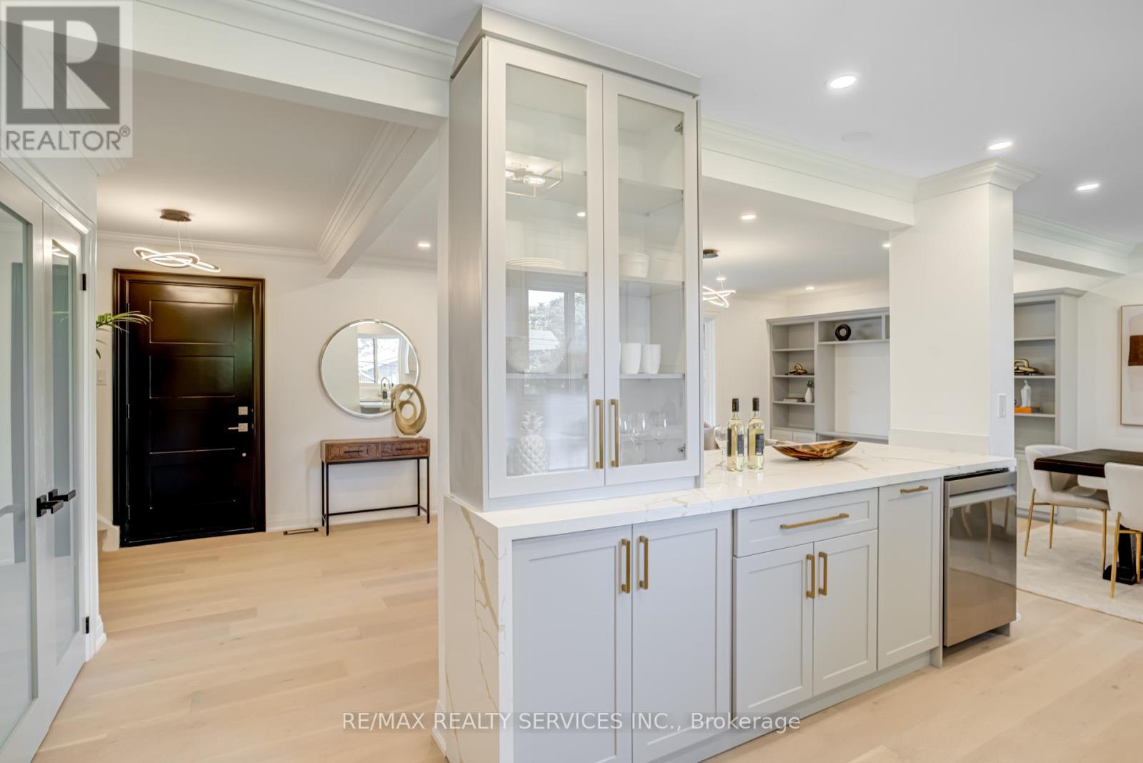 5133 Cherryhill Cres, Burlington, ON - Indoor Photo Showing Other Room