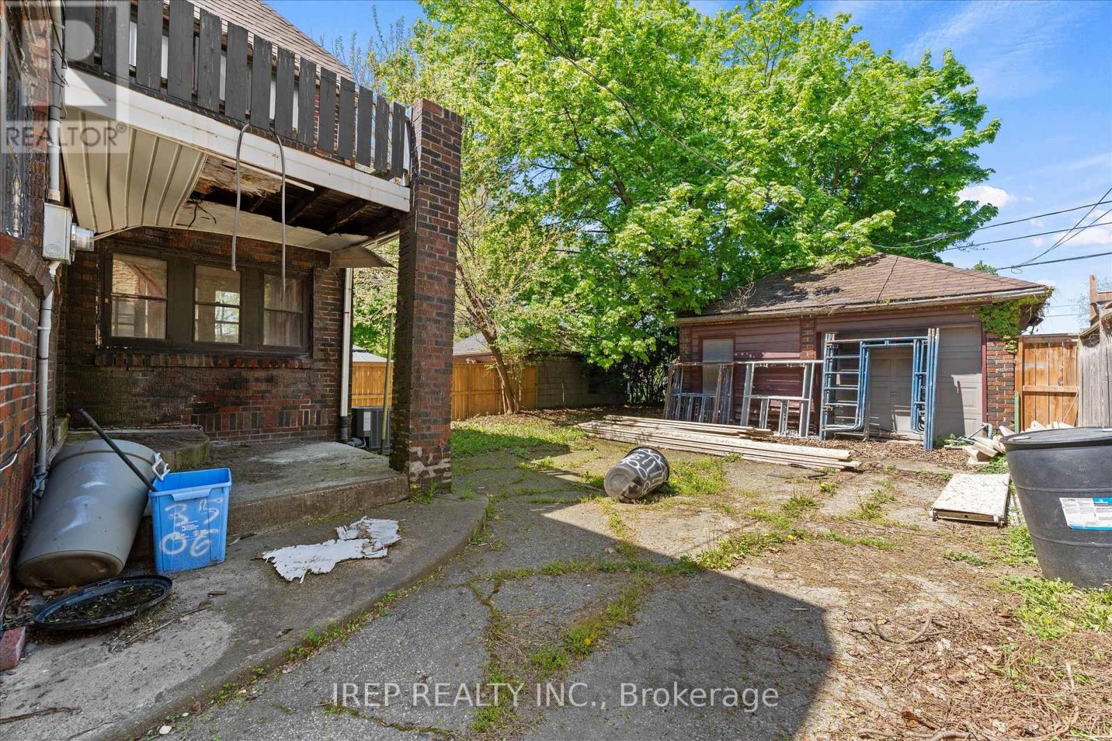 3056 Alexander Avenue, Windsor, ON - Outdoor