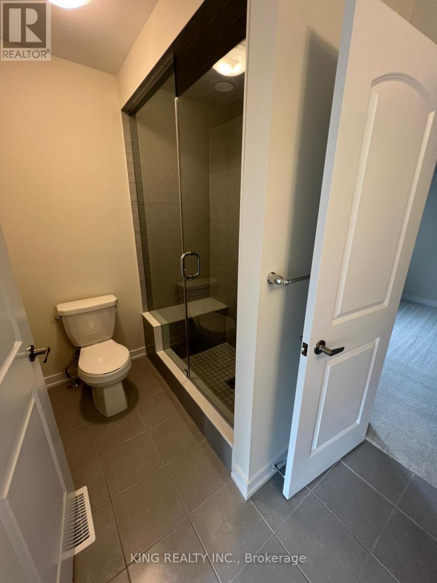 82 Sunflower Crescent, Thorold, ON - Indoor Photo Showing Bathroom