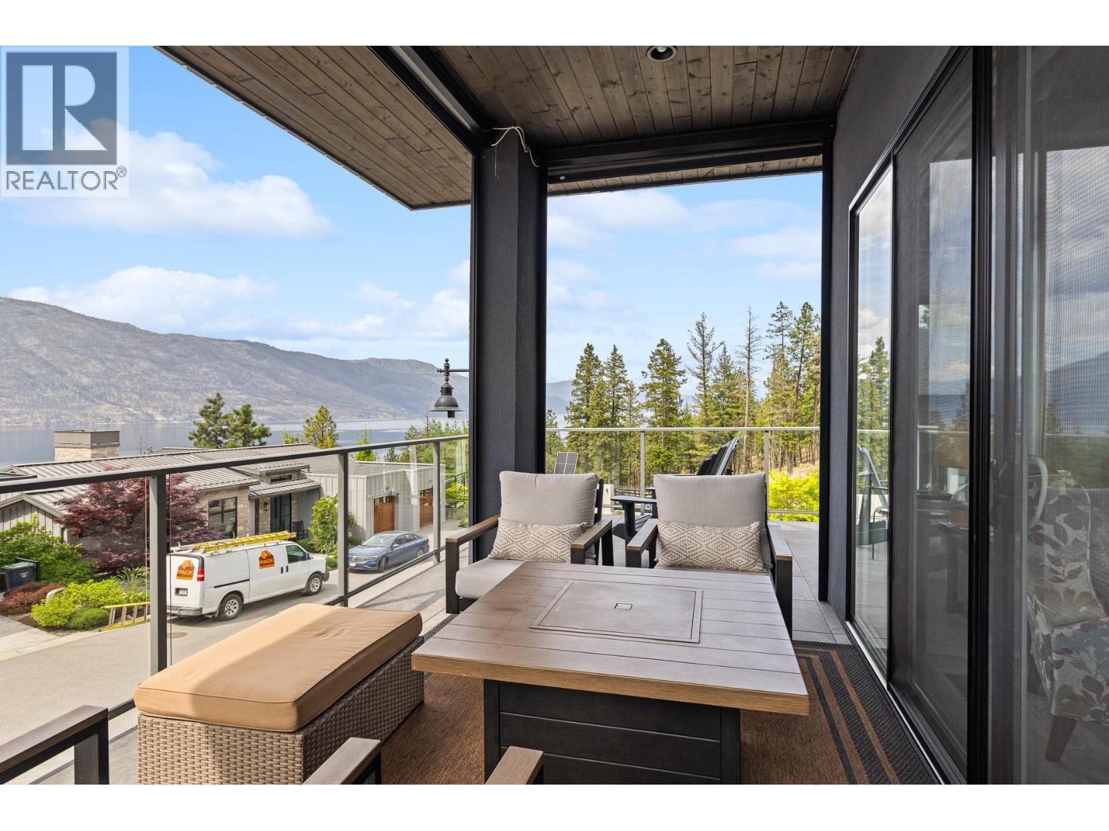 3643 Wild Rose Road, Kelowna, BC - Outdoor With Exterior