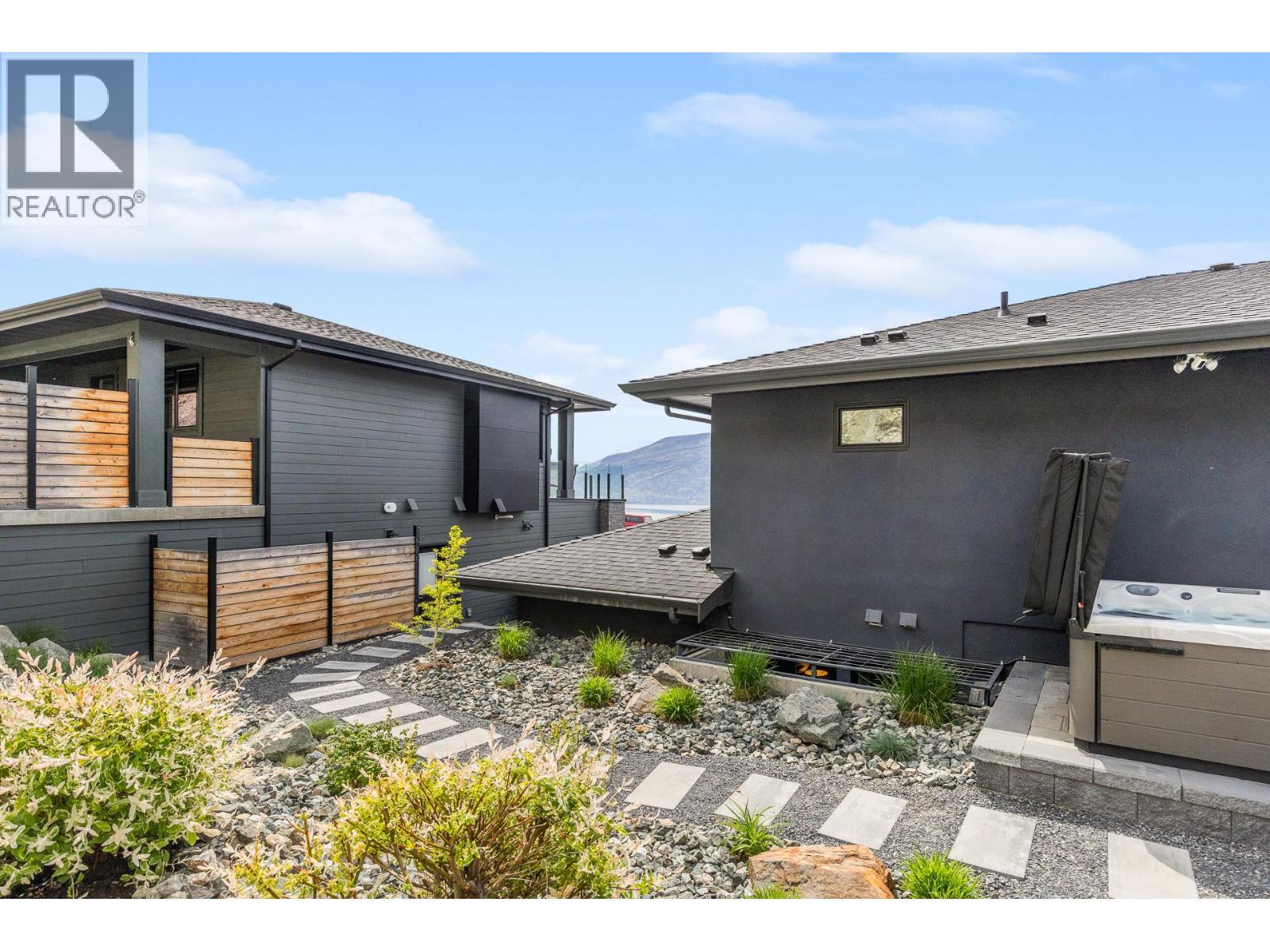 3643 Wild Rose Road, Kelowna, BC - Outdoor With Exterior