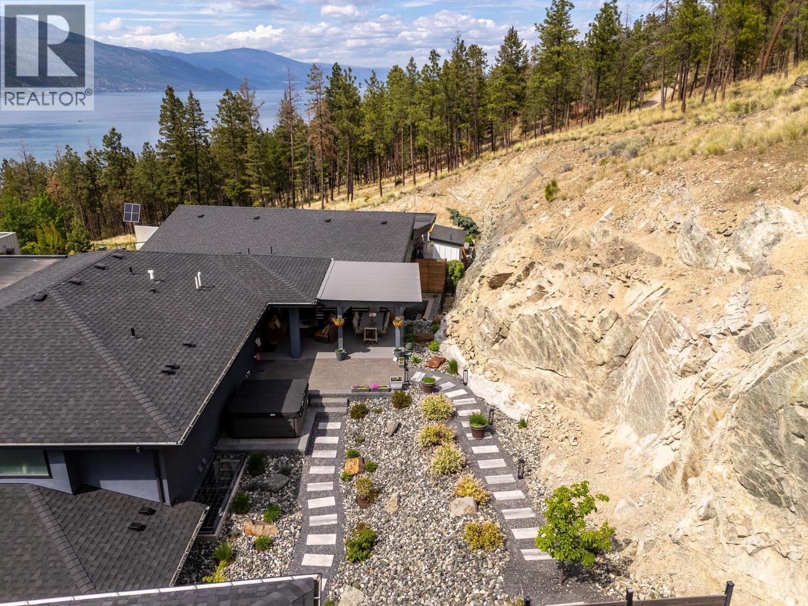 3643 Wild Rose Road, Kelowna, BC - Outdoor