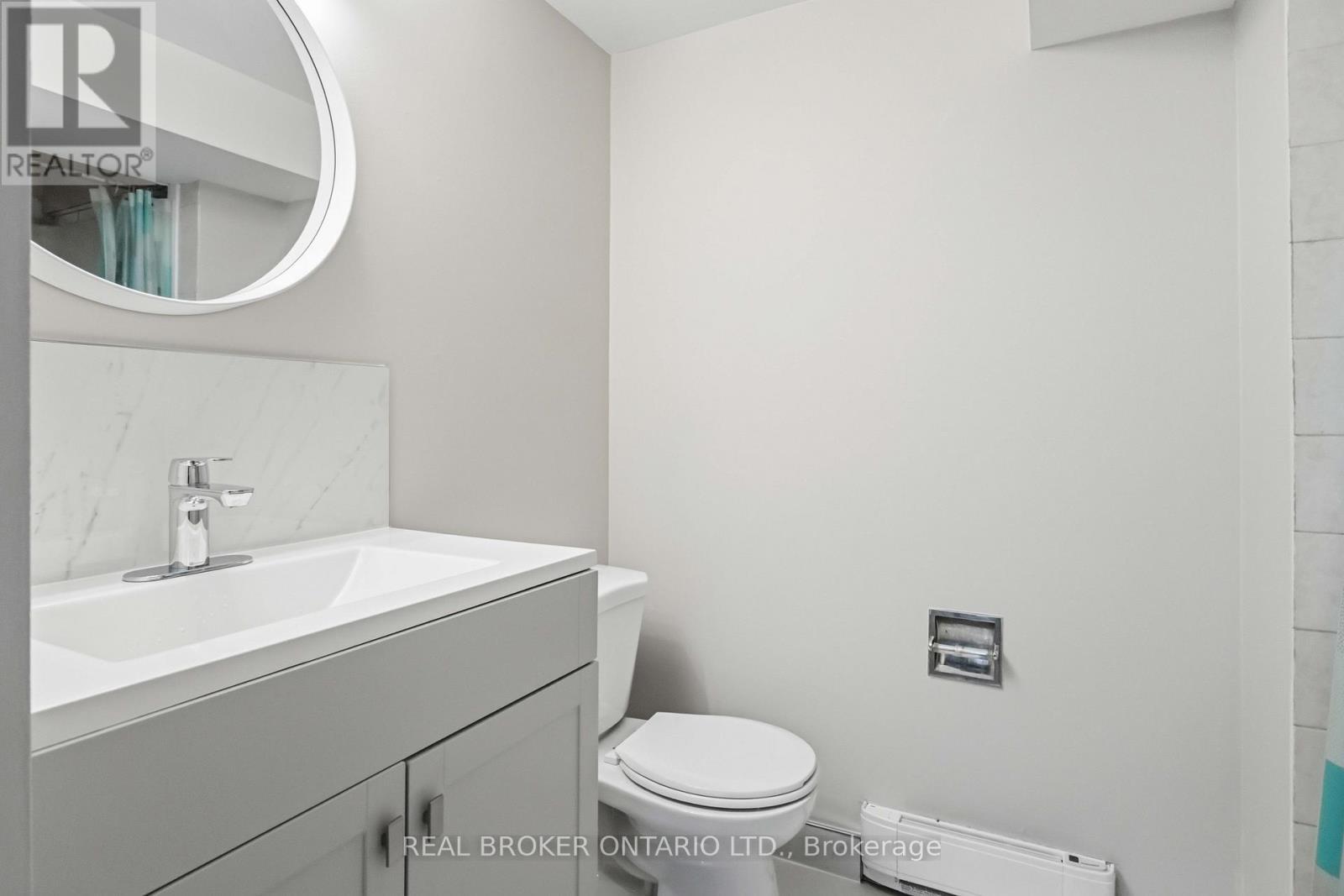 Main - 1306 Valley Drive, Oshawa, ON - Indoor Photo Showing Bathroom