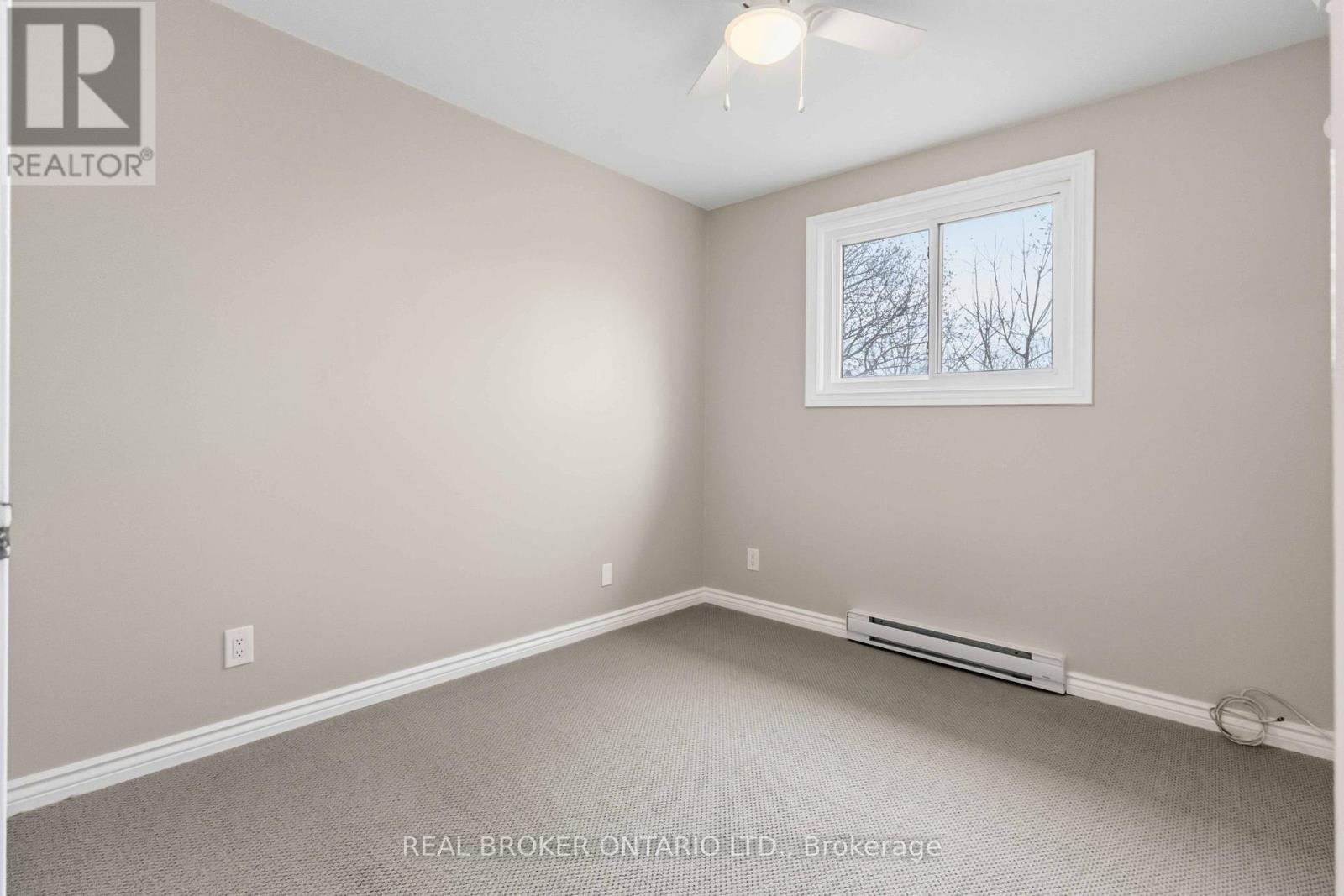 Main - 1306 Valley Drive, Oshawa, ON - Indoor Photo Showing Other Room
