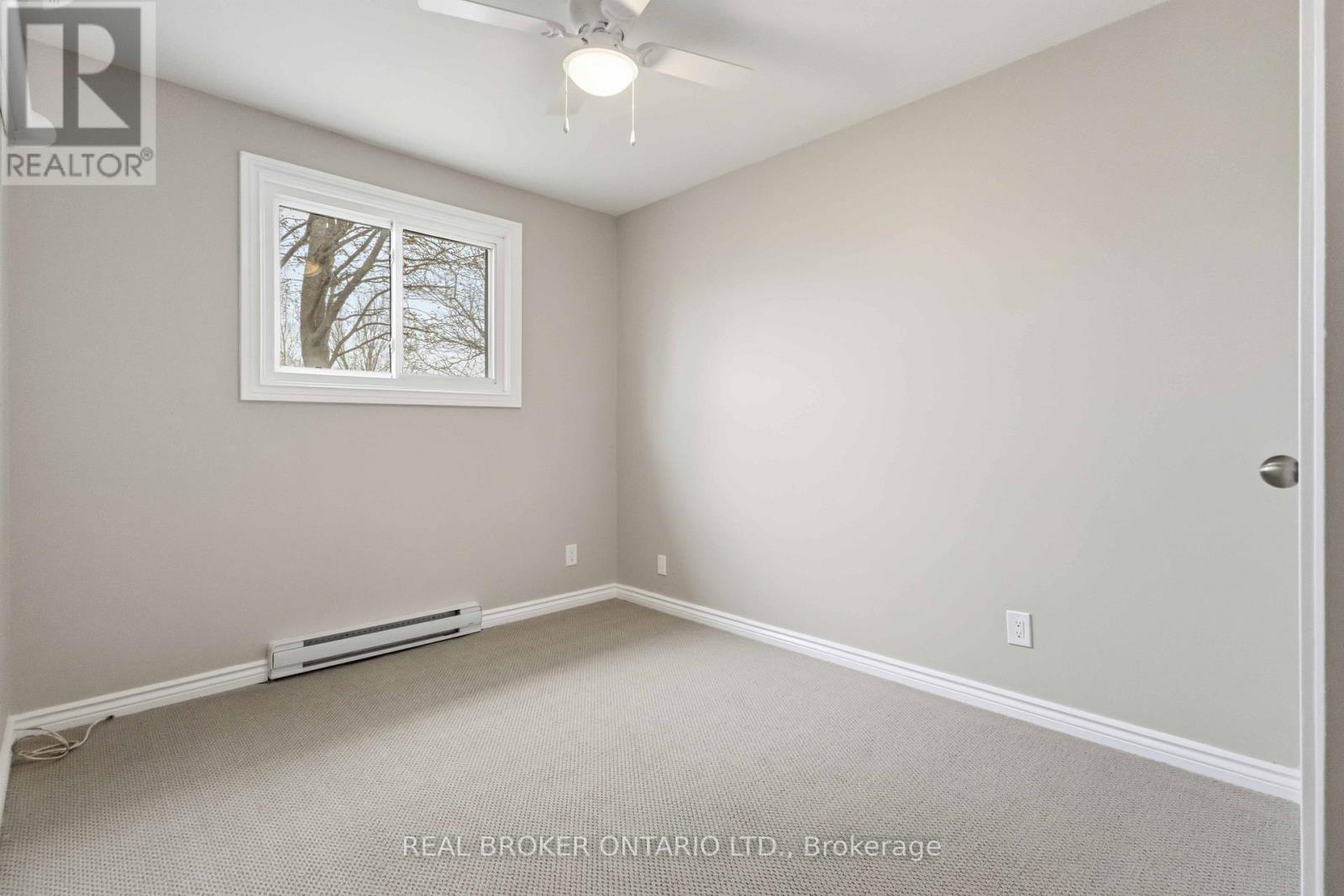 Main - 1306 Valley Drive, Oshawa, ON - Indoor Photo Showing Other Room