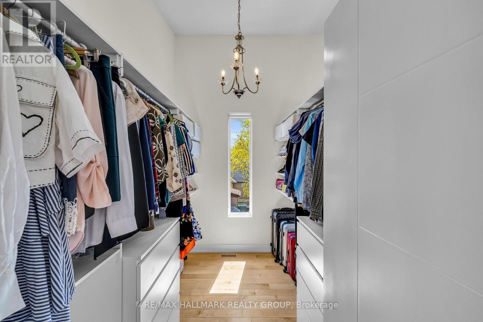 92 Grange Avenue, Ottawa, ON - Indoor With Storage