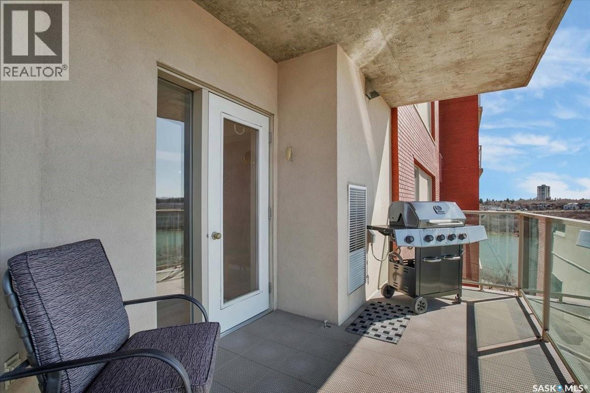 909 902 Spadina Crescent E, Saskatoon, SK - Outdoor With Balcony With Exterior