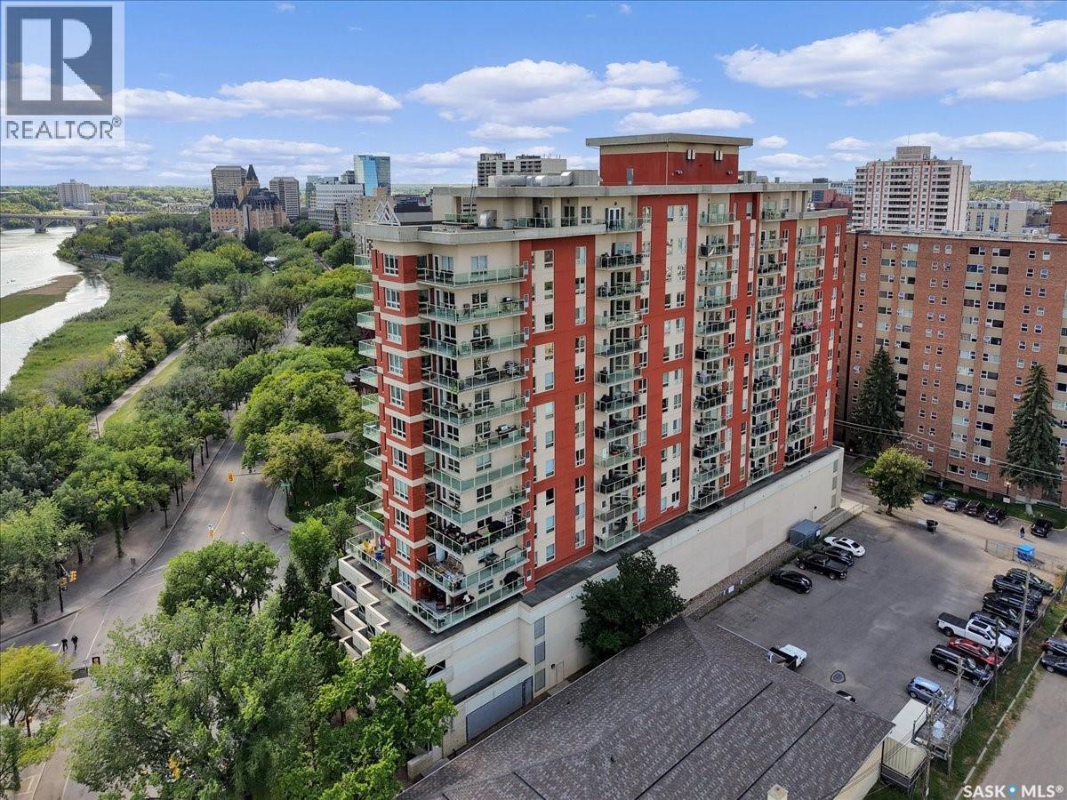 909 902 Spadina Crescent E, Saskatoon, SK - Outdoor With View