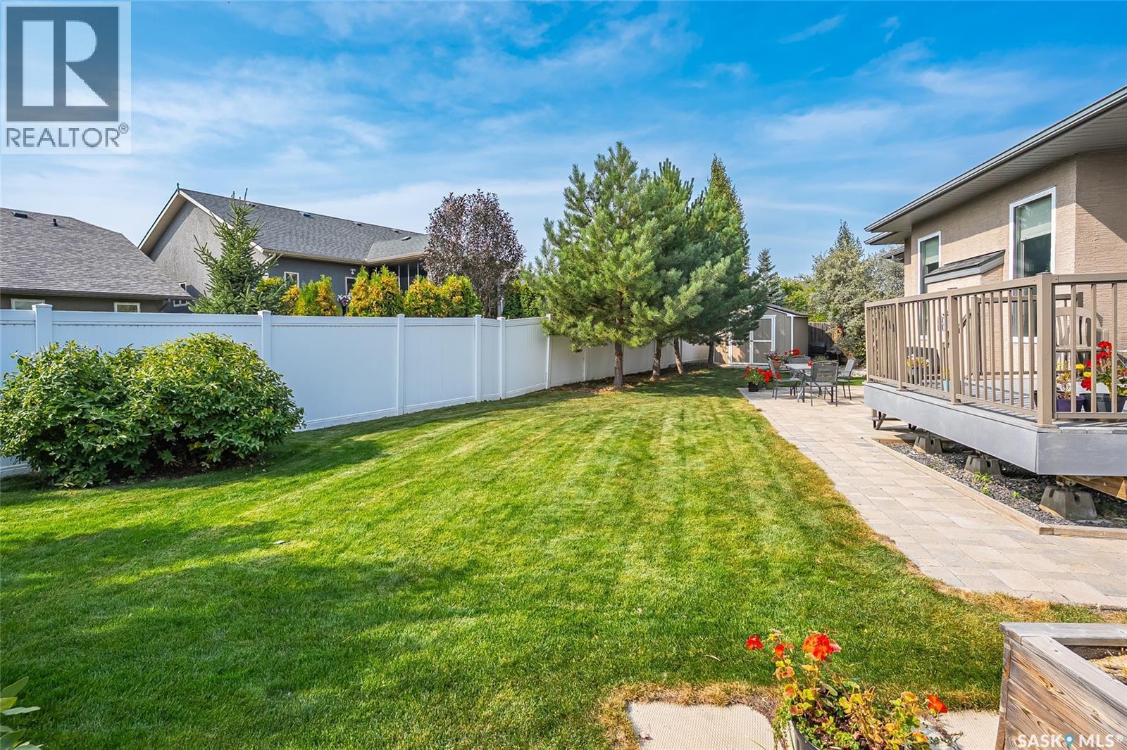 914 Paton Bay, Saskatoon, SK - Outdoor