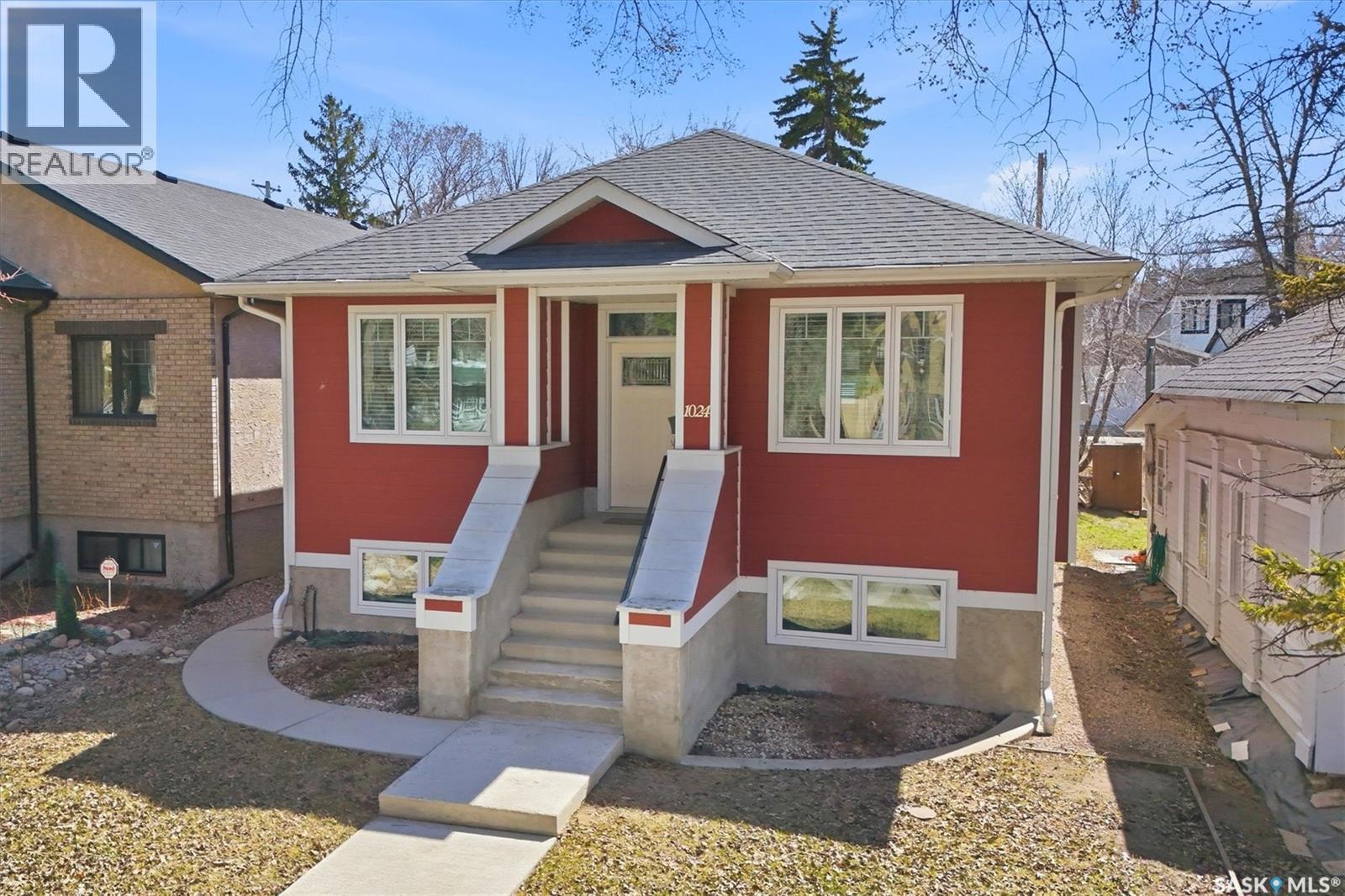 1024 Temperance Street, Saskatoon, SK - Outdoor