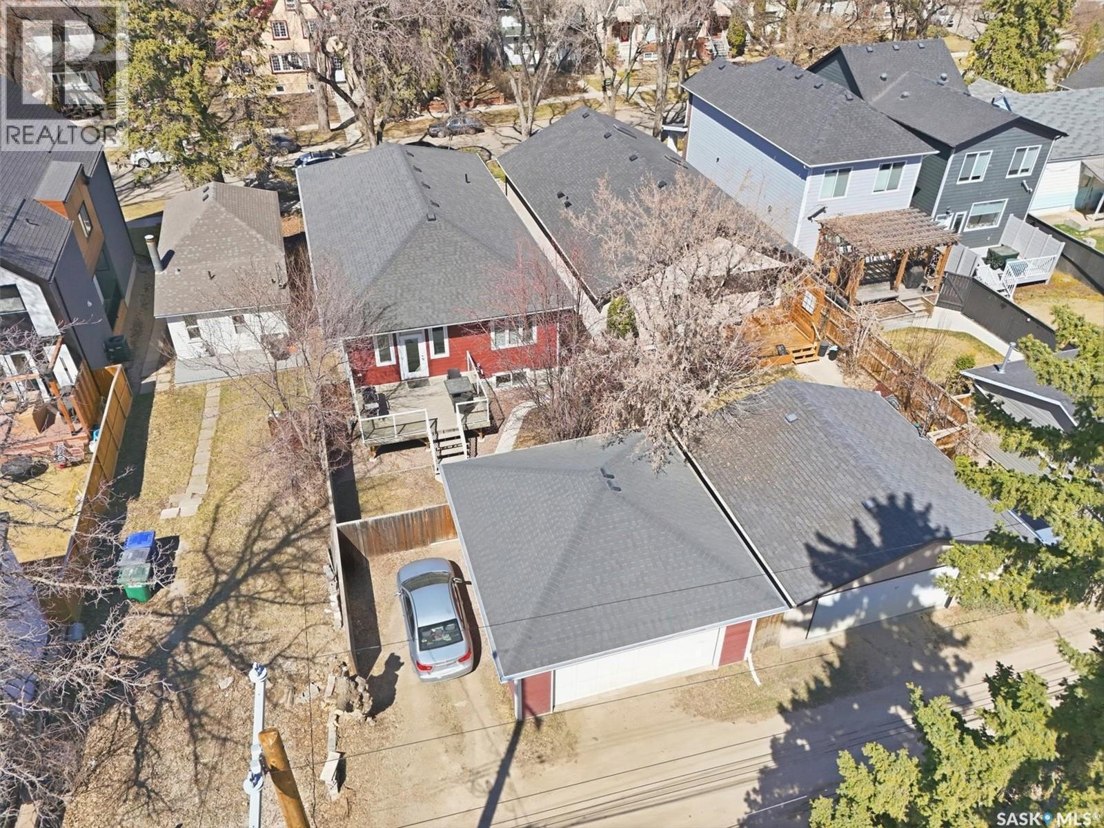 1024 Temperance Street, Saskatoon, SK - Outdoor