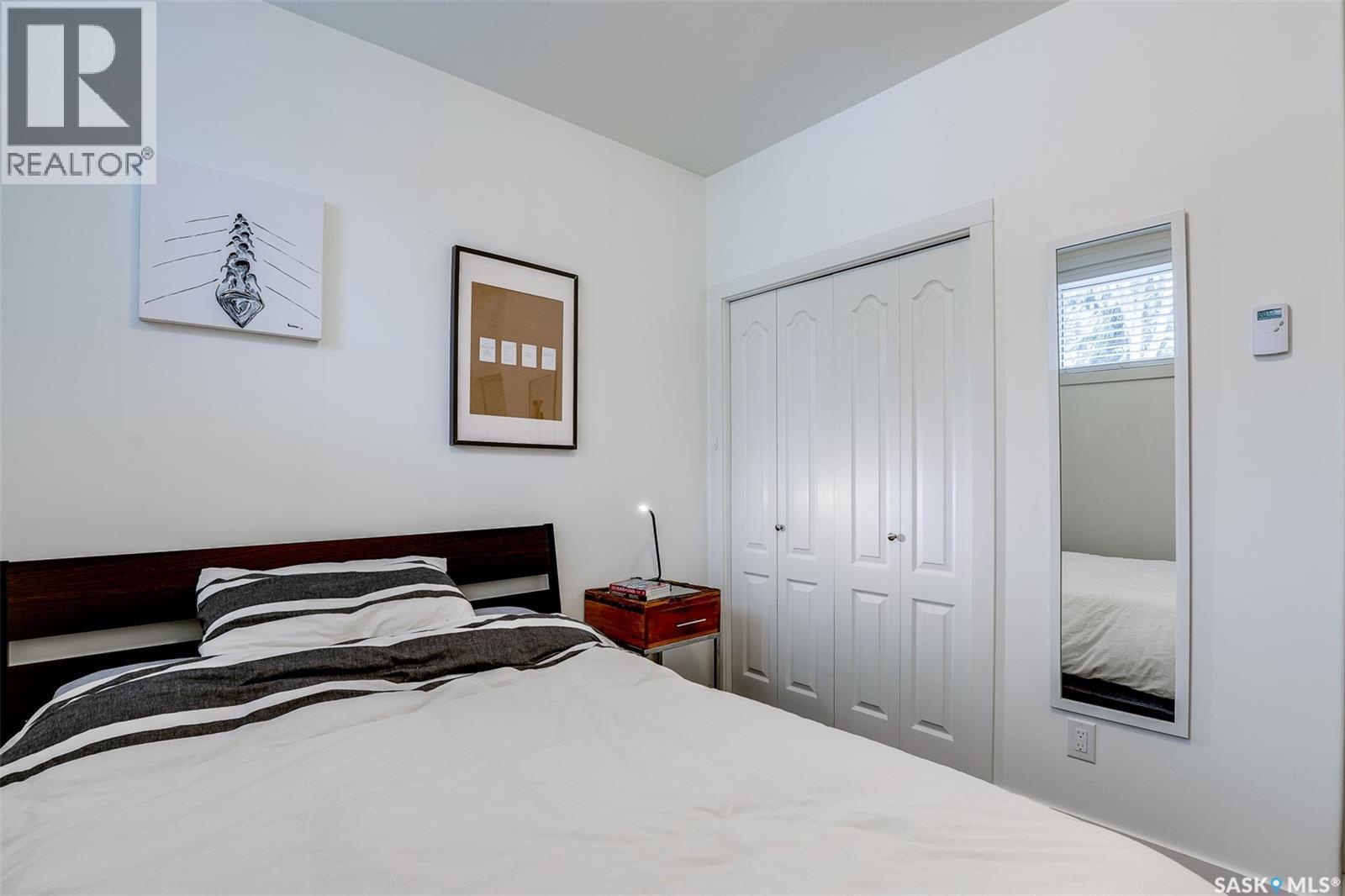 1024 Temperance Street, Saskatoon, SK - Indoor Photo Showing Bedroom
