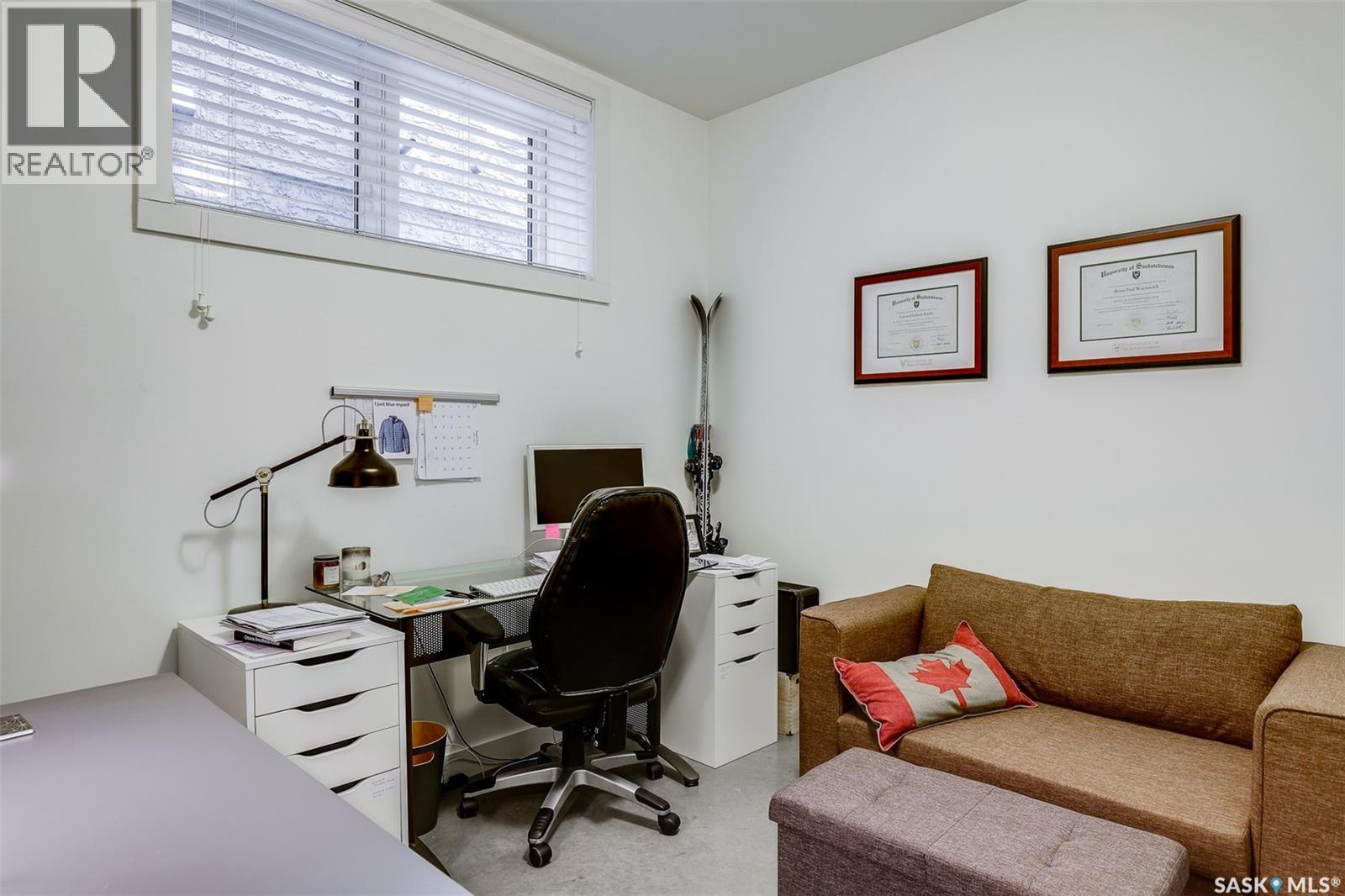 1024 Temperance Street, Saskatoon, SK - Indoor Photo Showing Office