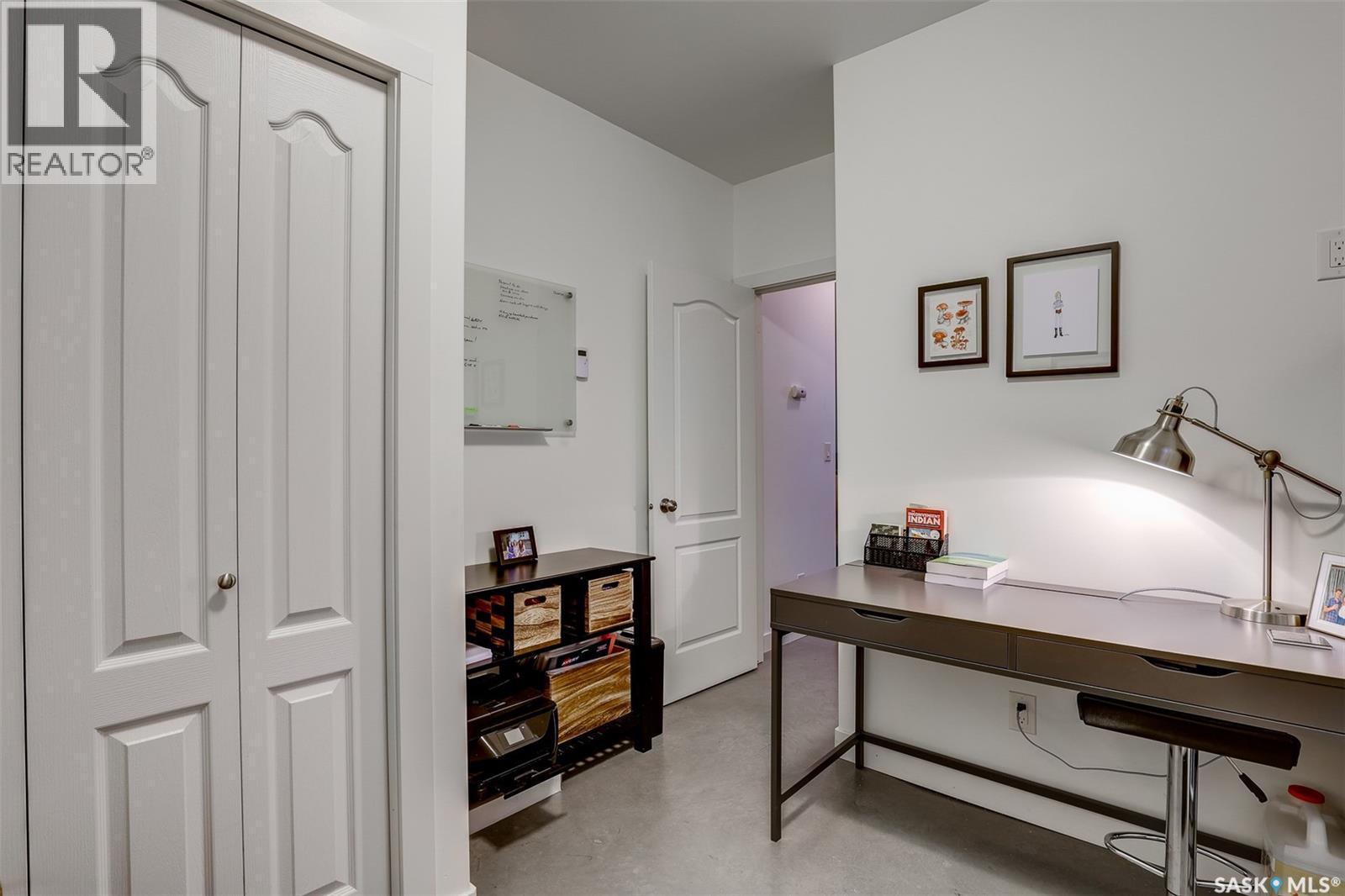1024 Temperance Street, Saskatoon, SK - Indoor