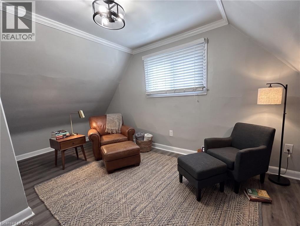 24 East 25Th Street, Hamilton, ON - Indoor Photo Showing Other Room
