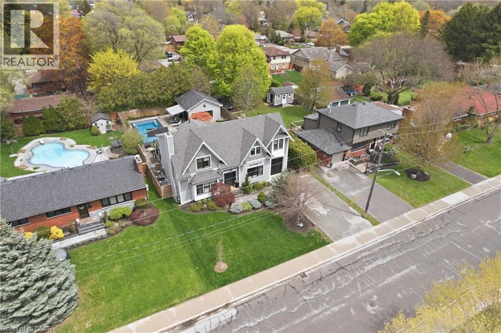 735 George Street, Burlington, ON - Outdoor