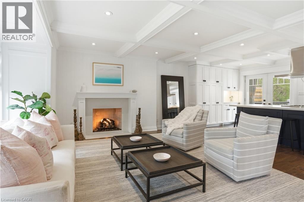 735 George Street, Burlington, ON