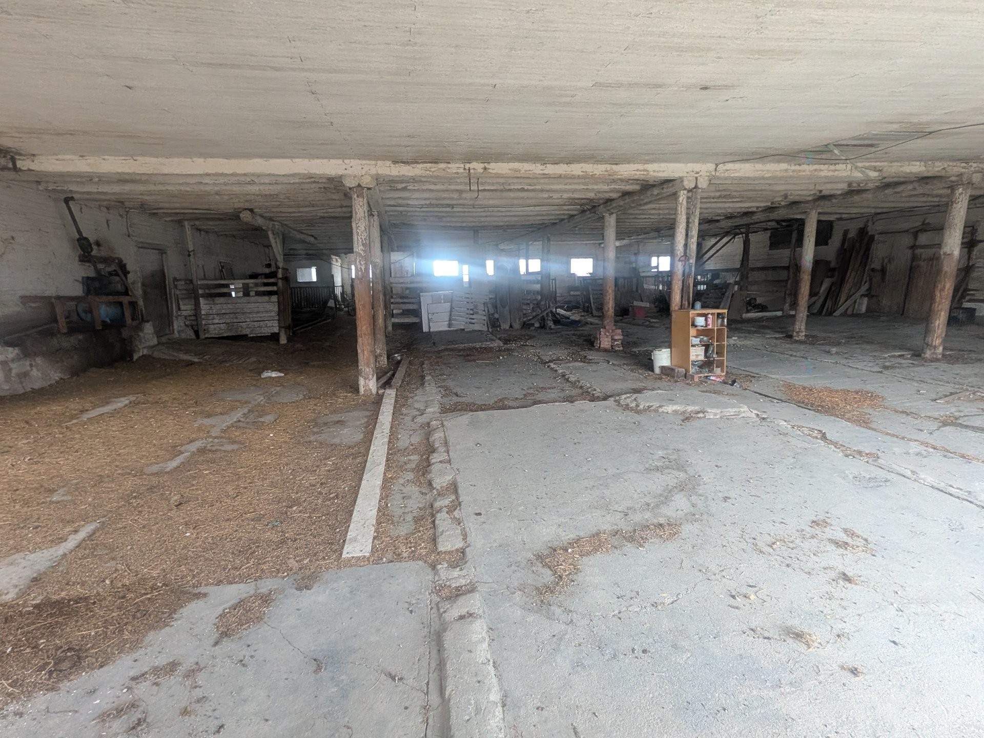 Barn - 3779 Route 111 E., Amos, QC - Indoor Photo Showing Garage