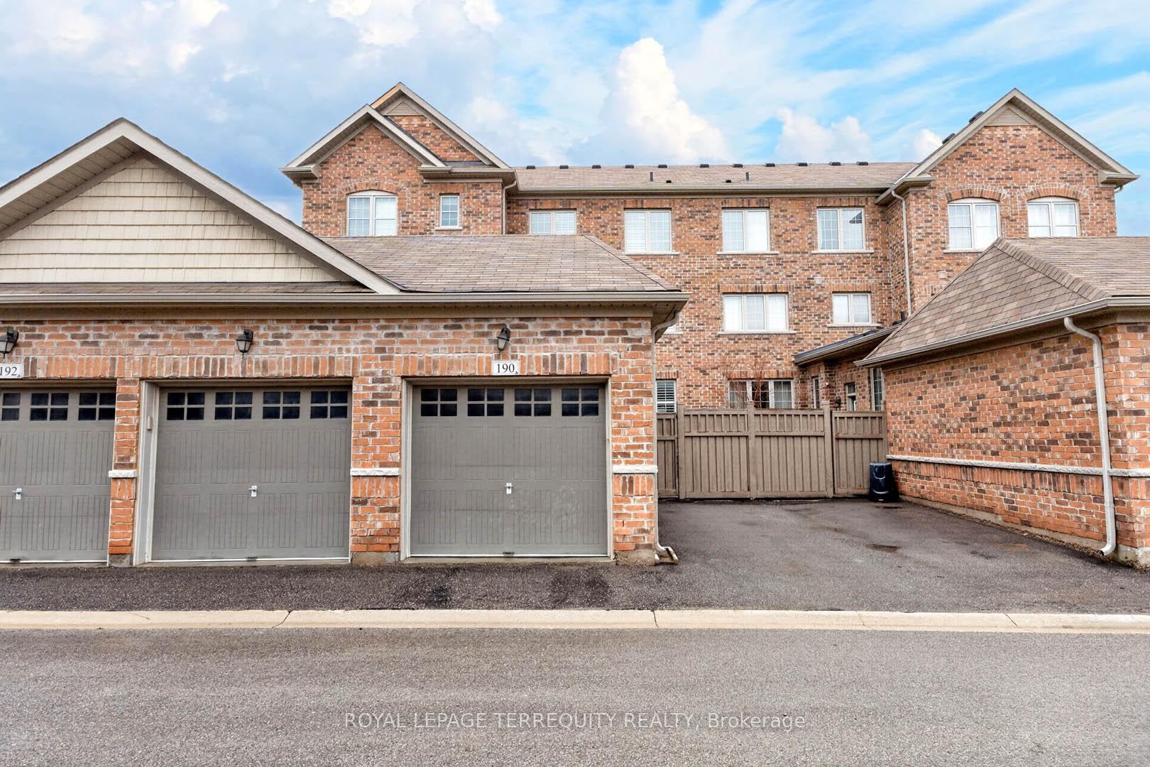 190 East'S Corners Boulevard, Vaughan, ON - Outdoor