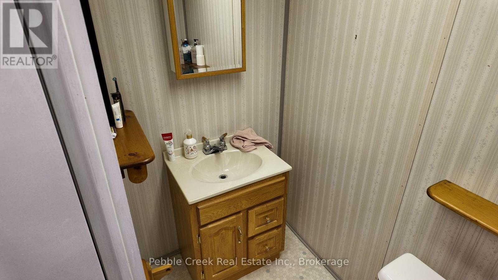 Lower Level half bath - 145 Elizabeth Street, Goderich (Goderich (Town)), ON - Indoor Photo Showing Bathroom