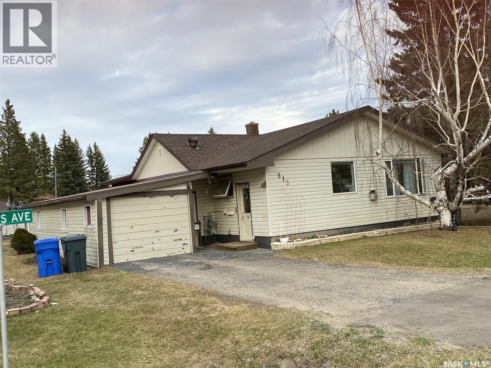 515 Springs Avenue, Springside, SK - Outdoor