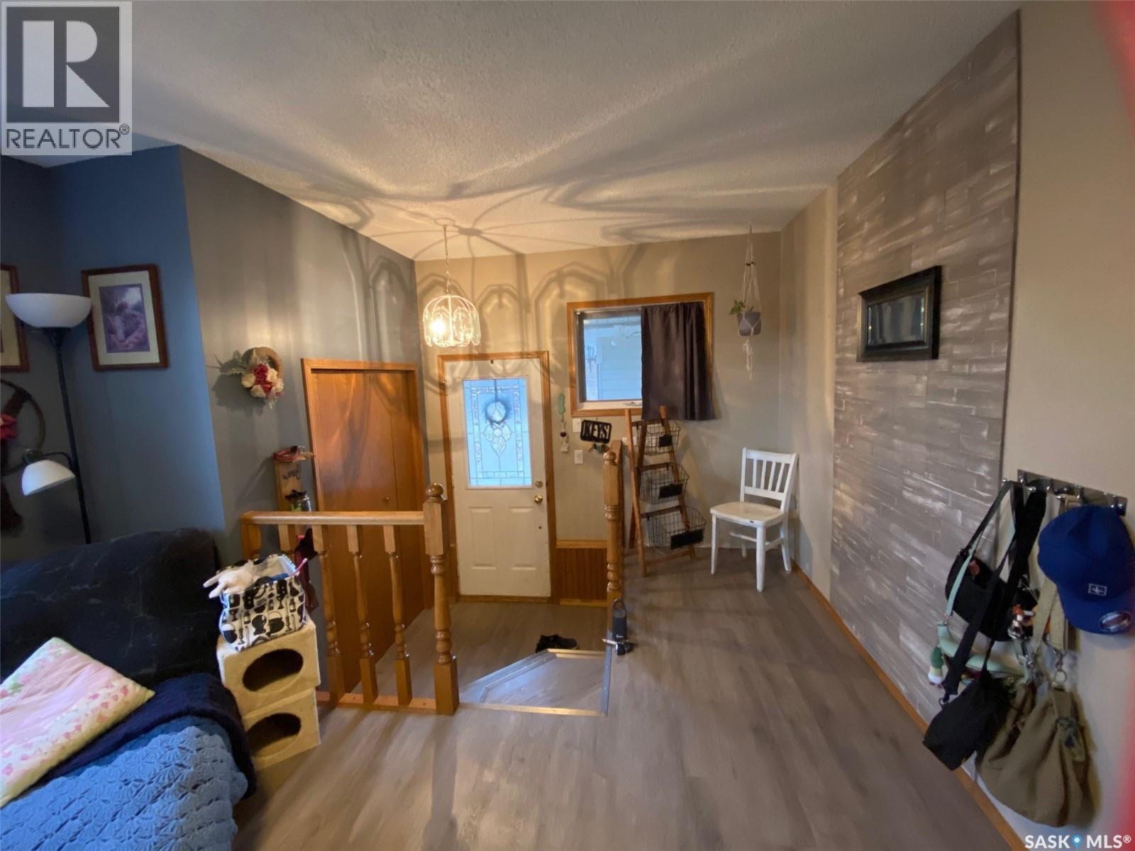 515 Springs Avenue, Springside, SK - Indoor Photo Showing Other Room